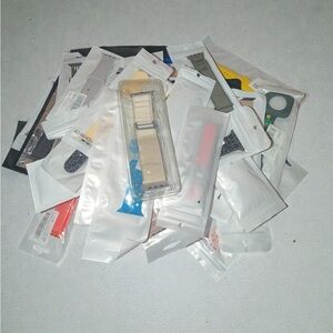 Assorted Watch Bands for IPhones AUCTION ITEM TAKE YOUR SCREENSHOT 👈🏾